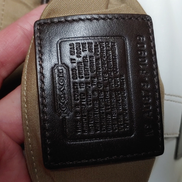 Coach Leather Soho With Keychain Coin Purse - Picture 13 of 17